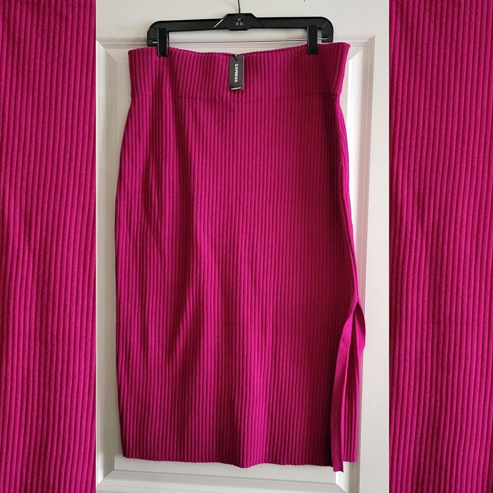 Express Midi Skirt